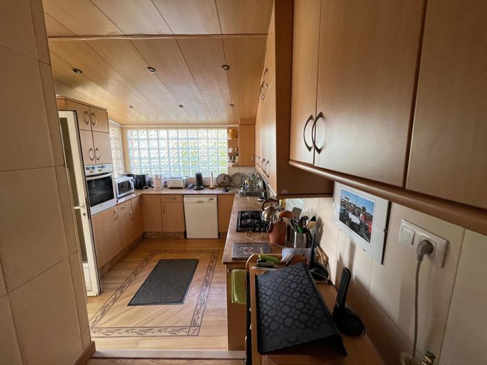 Image No.8-3 Bed Villa for sale