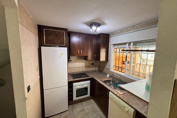 Image No.4-5 Bed Townhouse for sale