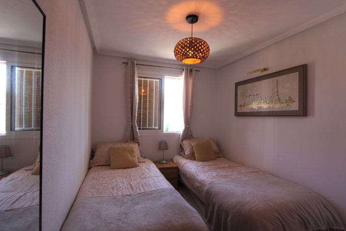 Image No.15-2 Bed Apartment for sale
