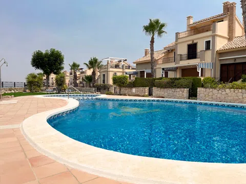 Image No.28-2 Bed Apartment for sale
