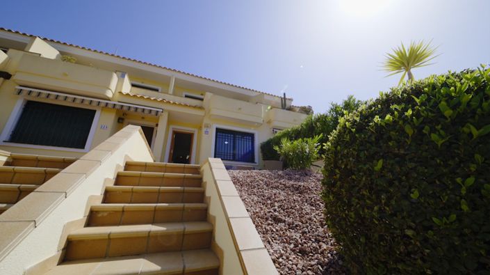 Image No.2-2 Bed Townhouse for sale