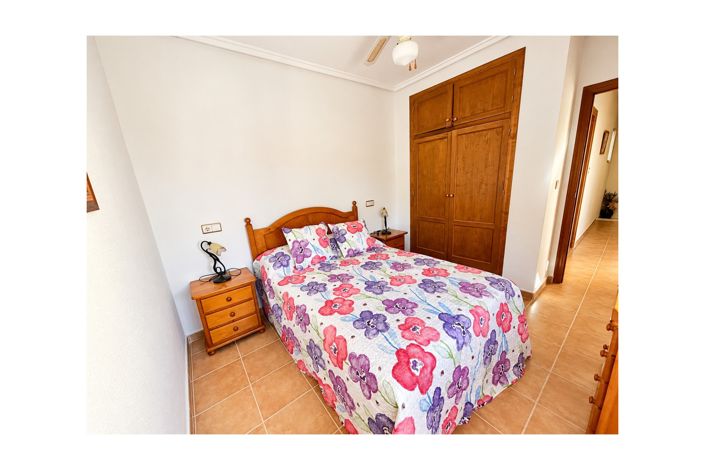 Image No.13-3 Bed Townhouse for sale