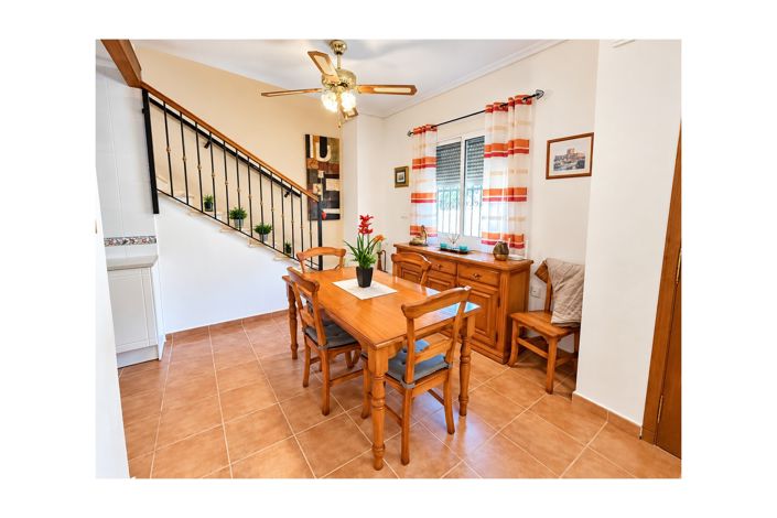 Image No.9-3 Bed Townhouse for sale