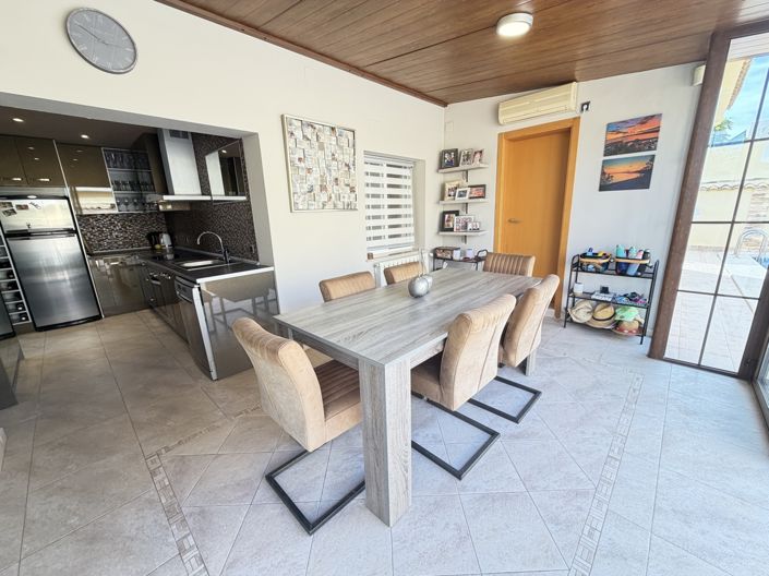 Image No.17-4 Bed Villa for sale