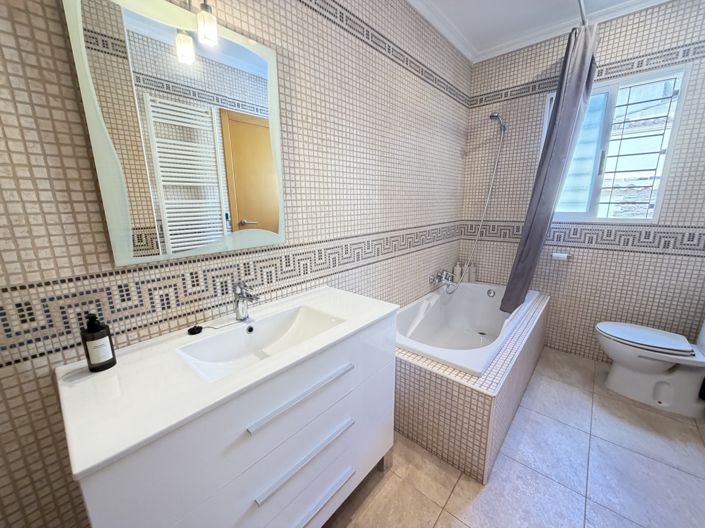 Image No.29-4 Bed Villa for sale