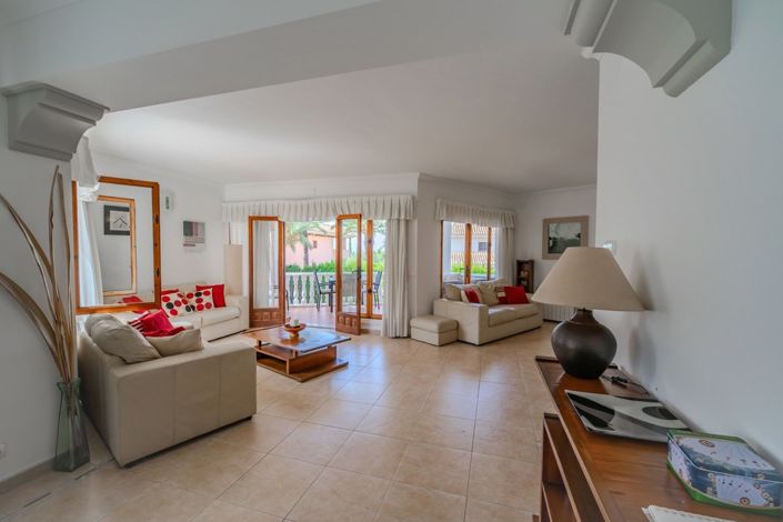 Image No.9-4 Bed Villa for sale