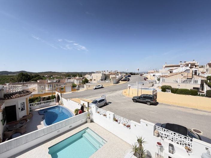 Image No.28-3 Bed Villa for sale