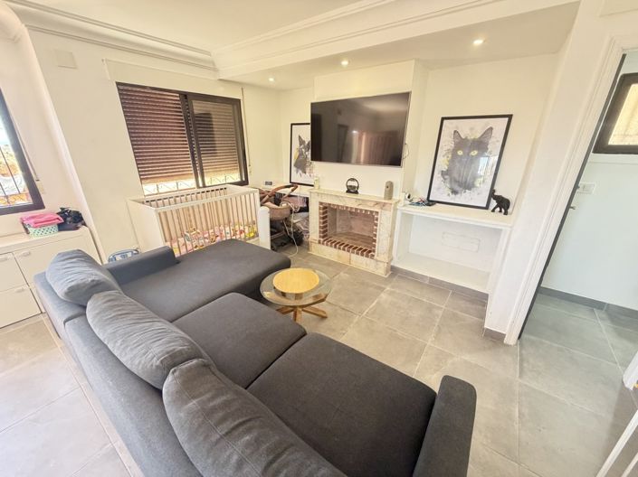 Image No.4-2 Bed Villa for sale