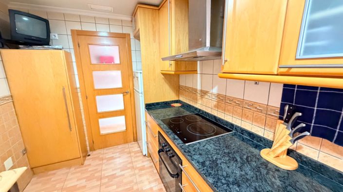 Image No.13-2 Bed Property for sale