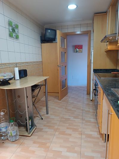 Image No.30-2 Bed Property for sale
