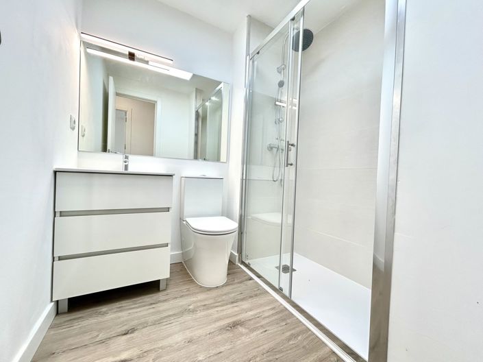 Image No.18-2 Bed Apartment for sale