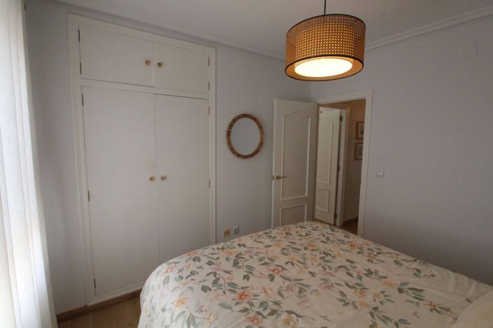 Image No.20-4 Bed Apartment for sale