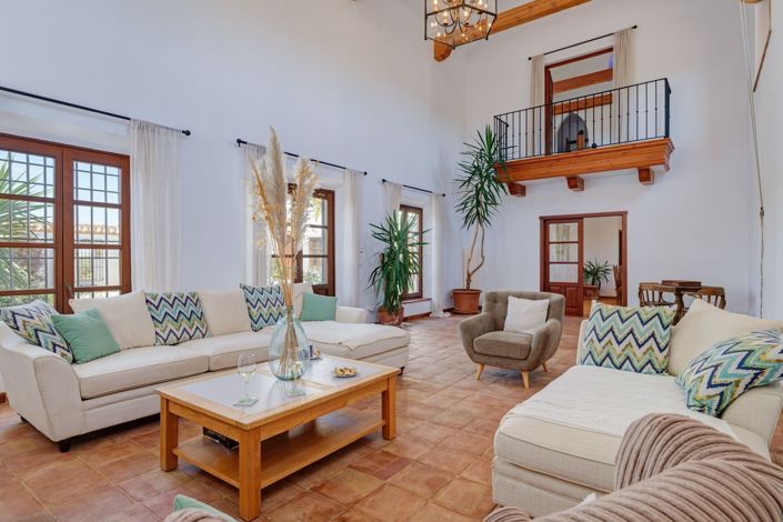 Image No.16-5 Bed Country House for sale