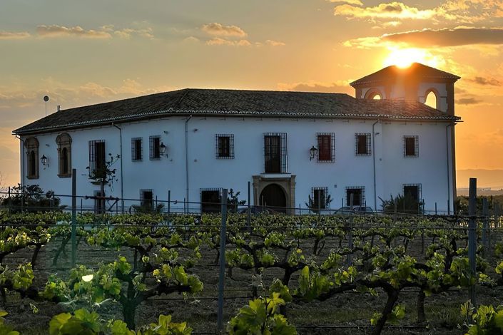 Image No.2-5 Bed Country House for sale