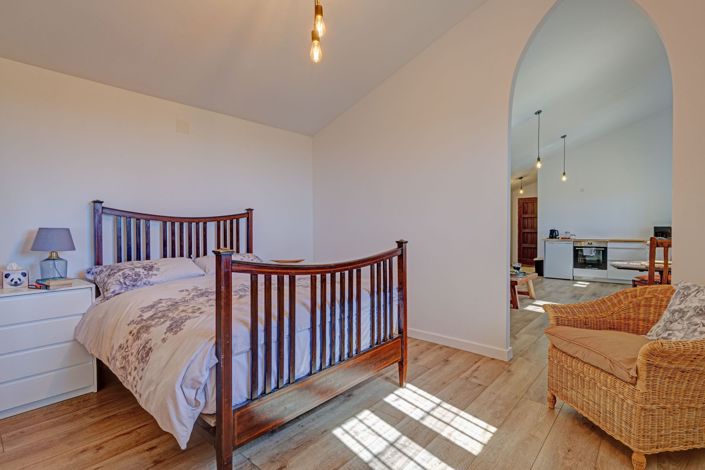 Image No.36-5 Bed Country House for sale