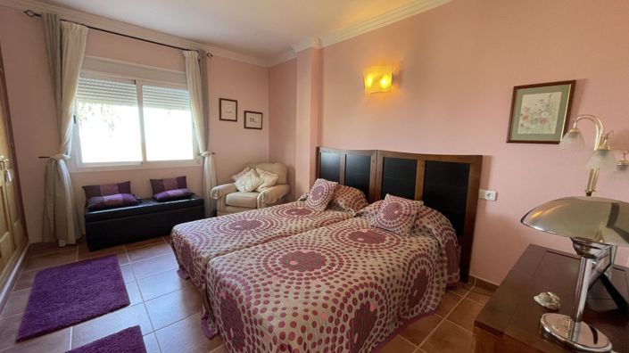 Image No.17-8 Bed Country House for sale