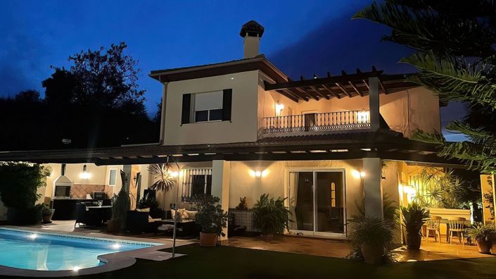 Image No.43-8 Bed Country House for sale