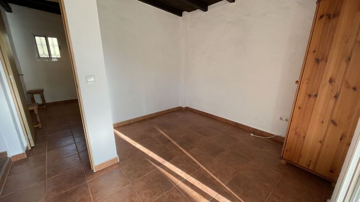 Image No.49-8 Bed Country House for sale