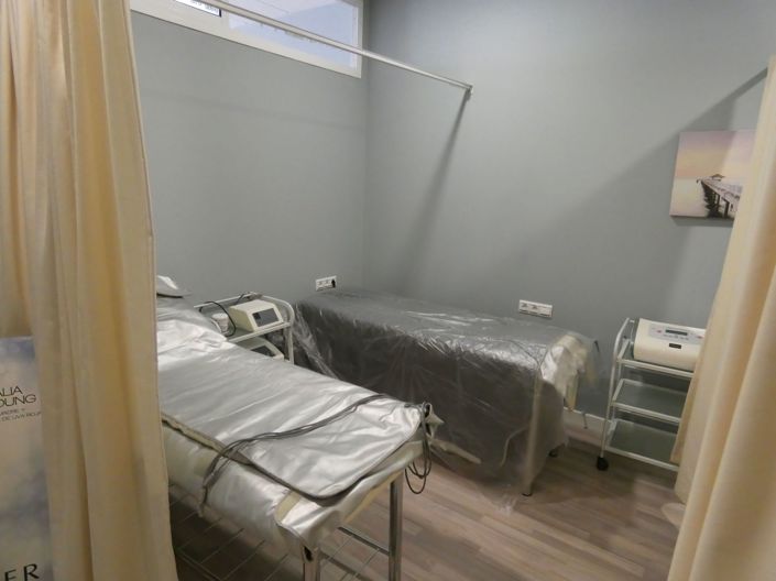 Image No.7-Commercial for sale