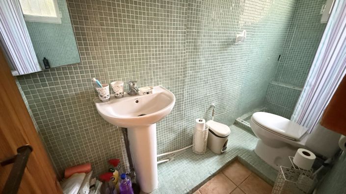 Image No.13-4 Bed Country House for sale