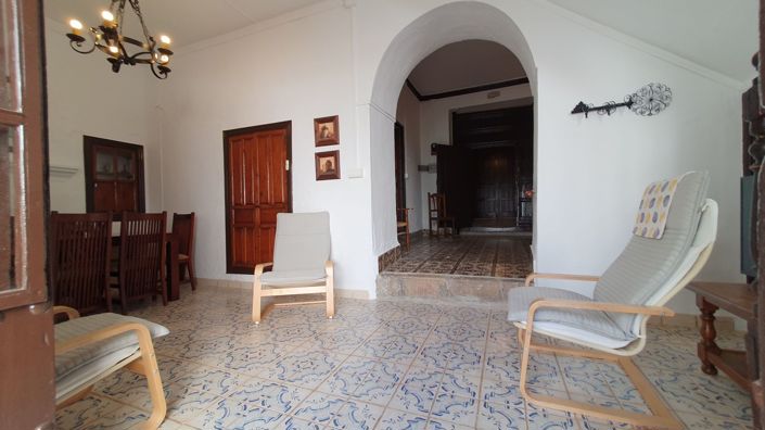 Image No.19-4 Bed Townhouse for sale