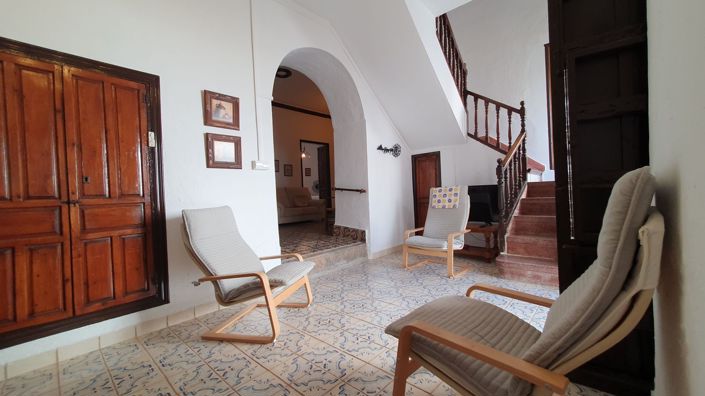 Image No.20-4 Bed Townhouse for sale