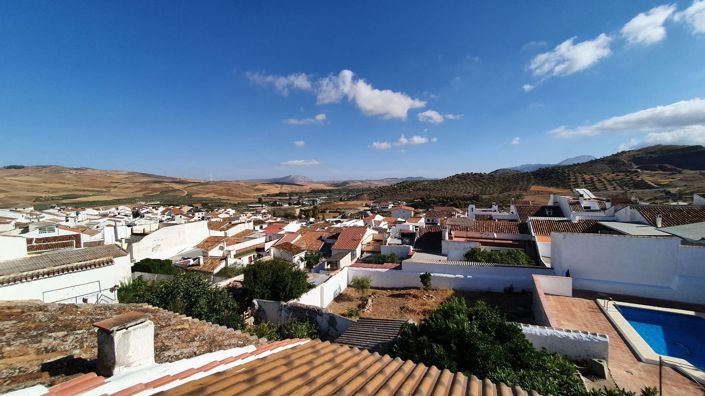 Image No.35-4 Bed Townhouse for sale