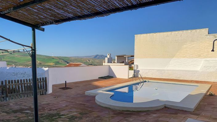 Image No.36-4 Bed Townhouse for sale