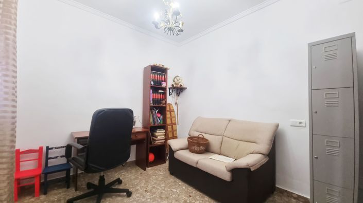 Image No.11-4 Bed Apartment for sale