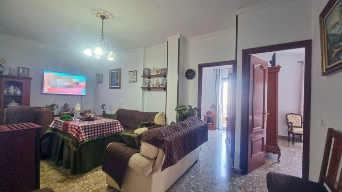 Image No.6-4 Bed Apartment for sale