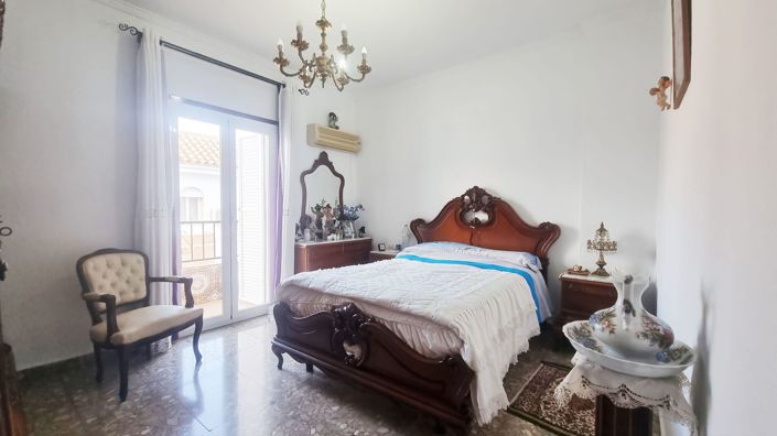 Image No.8-4 Bed Apartment for sale