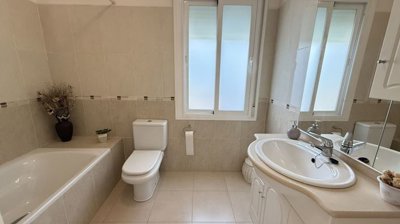 d87038fff8bed37d97933a19d65f59977801a349073