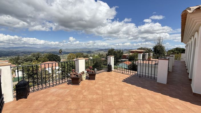 Image No.17-4 Bed Villa for sale