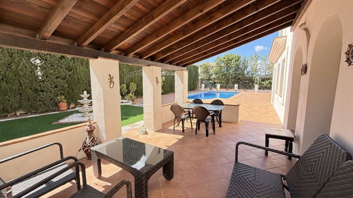 Image No.18-4 Bed Villa for sale