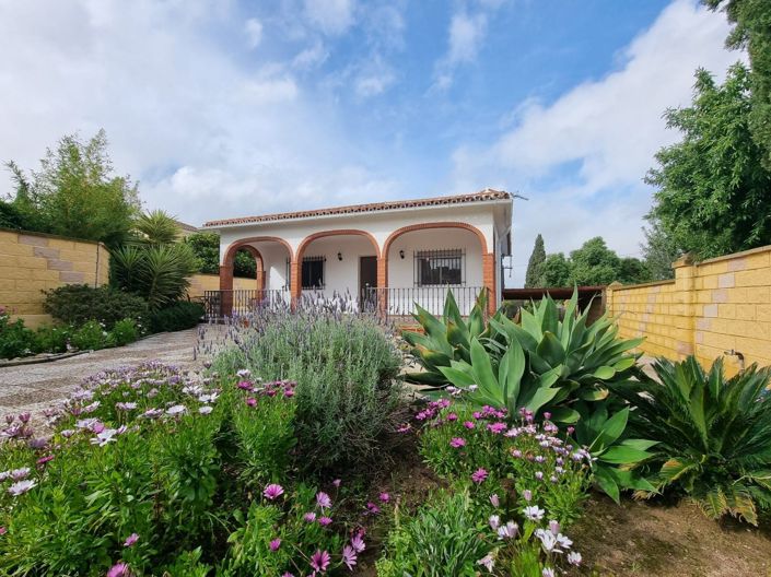 Image No.1-3 Bed Villa for sale