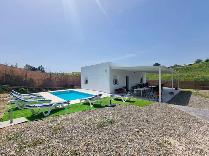 Image No.1-2 Bed Country House for sale