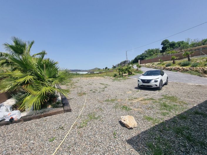 Image No.19-2 Bed Country House for sale