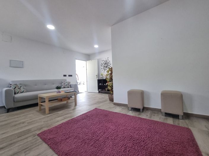 Image No.6-2 Bed Country House for sale