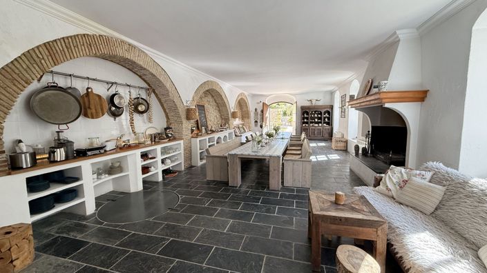 Image No.10-Maison de campagne de 6 chambres à vendre à Cadix