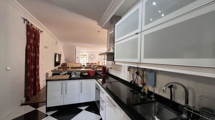 Image No.28-Maison de campagne de 6 chambres à vendre à Cadix