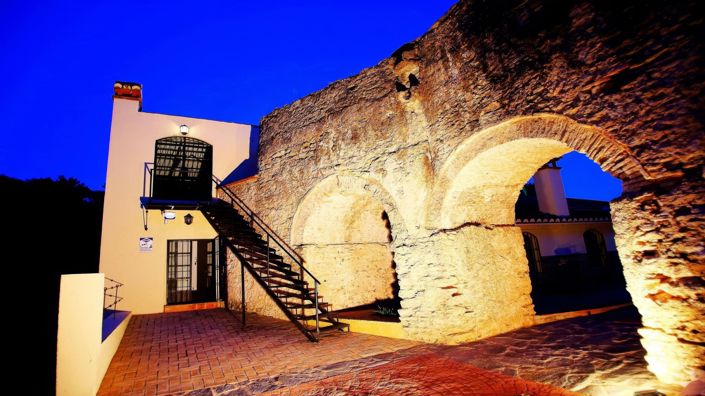 Image No.3-Maison de campagne de 6 chambres à vendre à Cadix