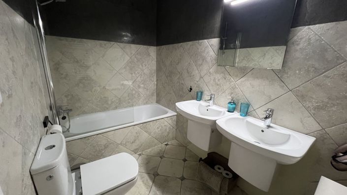 Image No.38-Maison de campagne de 6 chambres à vendre à Cadix