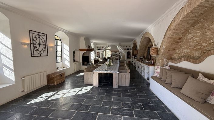 Image No.5-Maison de campagne de 6 chambres à vendre à Cadix