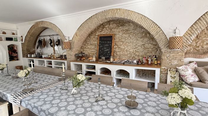 Image No.6-Maison de campagne de 6 chambres à vendre à Cadix