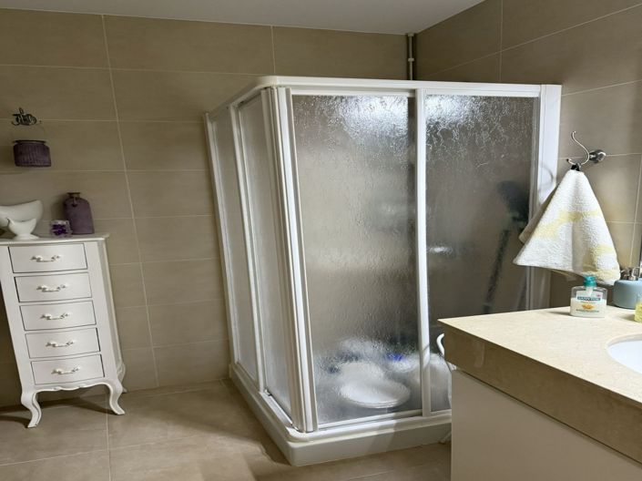 Image No.10-3 Bed Villa for sale