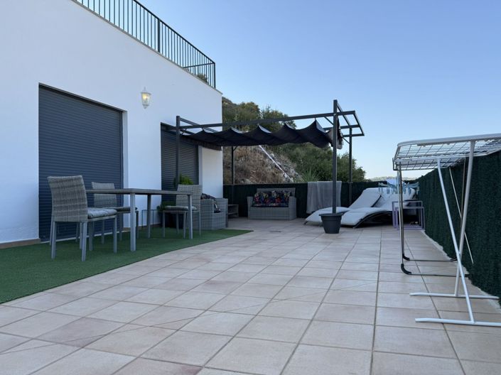 Image No.17-3 Bed Villa for sale