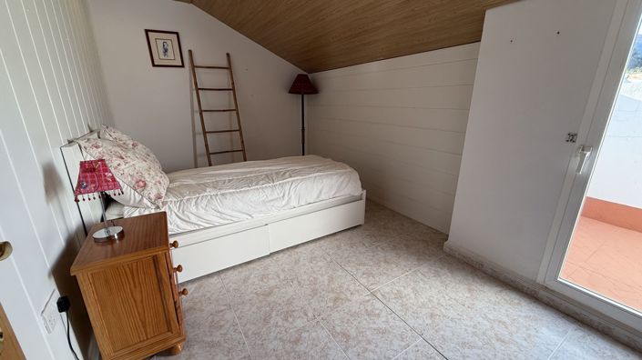 Image No.21-6 Bed Country House for sale