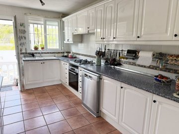 3cb8f74685406340c3a13a1d377366f1780bf767e01