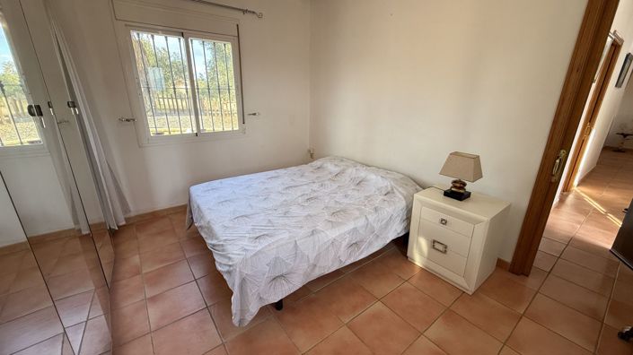 Image No.11-3 Bed Country House for sale