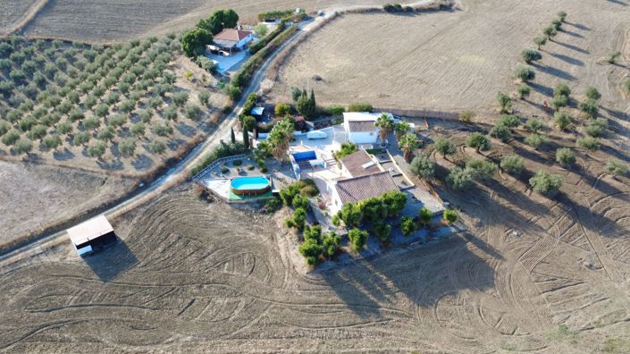 Image No.18-3 Bed Country House for sale